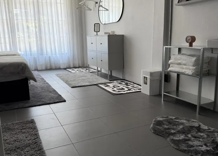 Sleepben New Entire In Sukhumvit Apartment